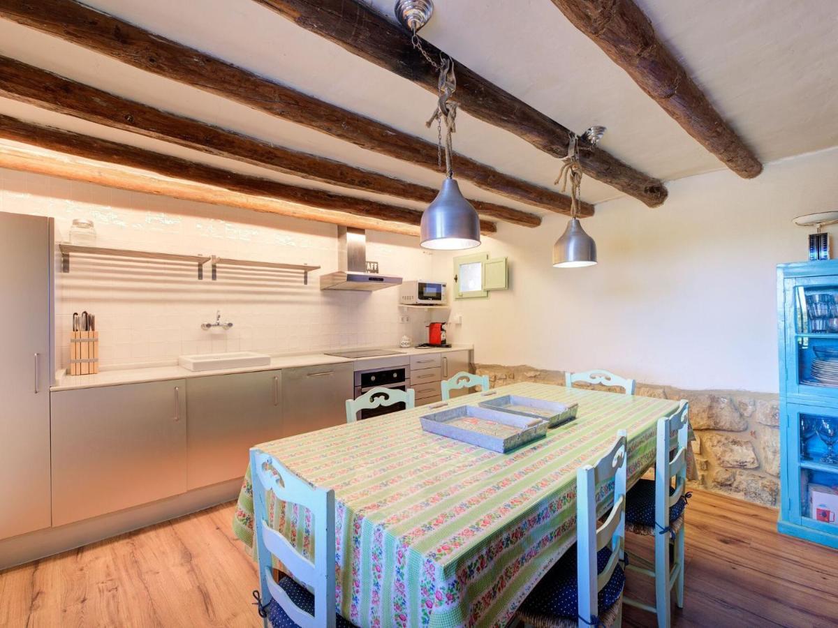 Lively Holiday Home In Fraga With Private Pool Bagian luar foto