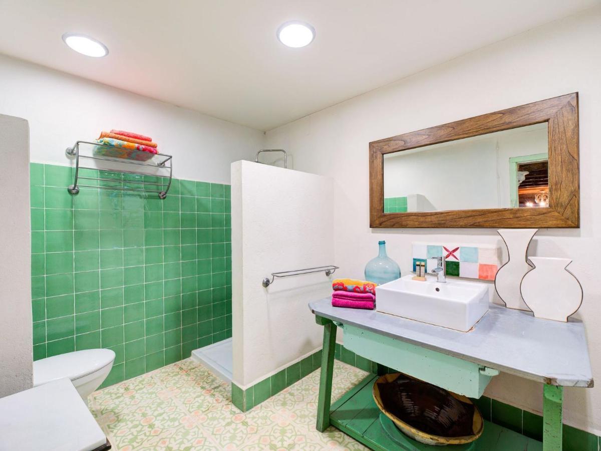 Lively Holiday Home In Fraga With Private Pool Bagian luar foto