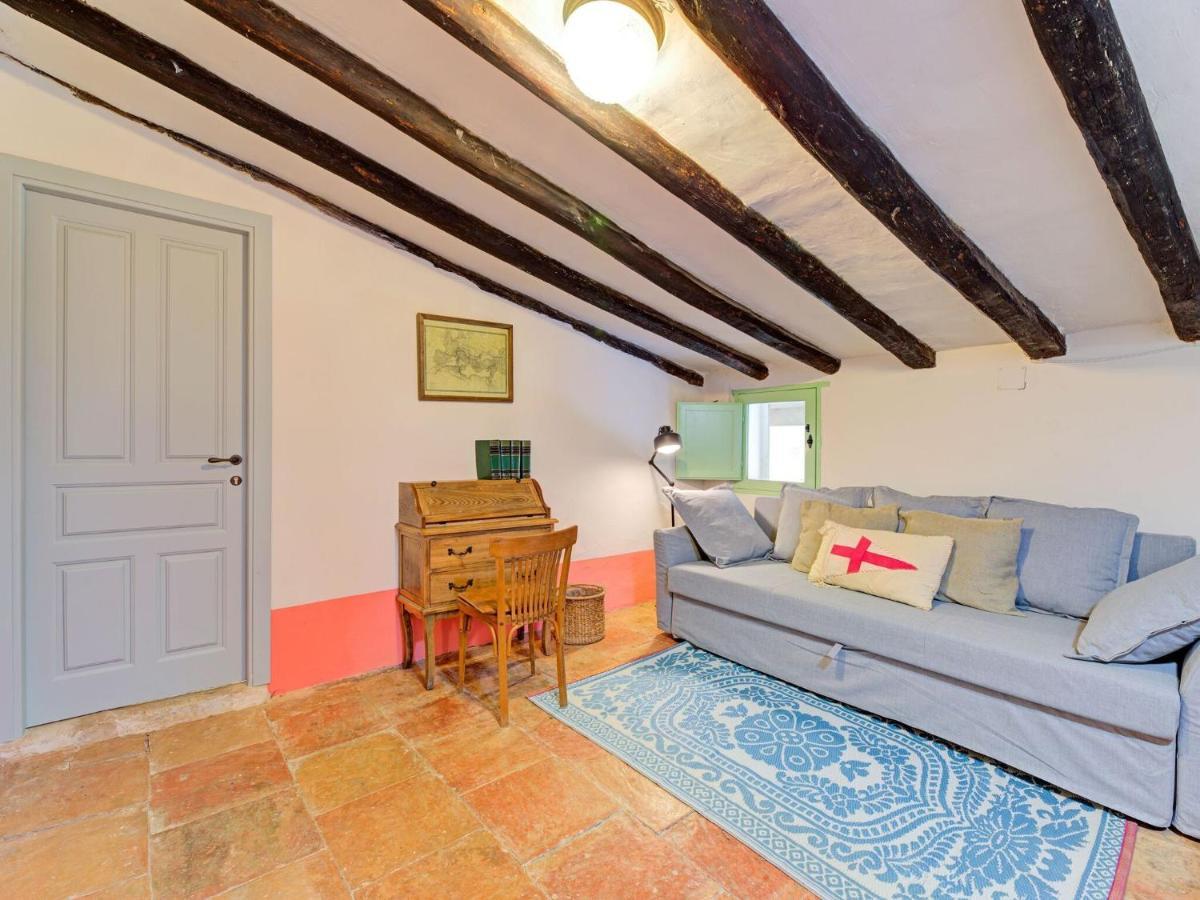 Lively Holiday Home In Fraga With Private Pool Bagian luar foto